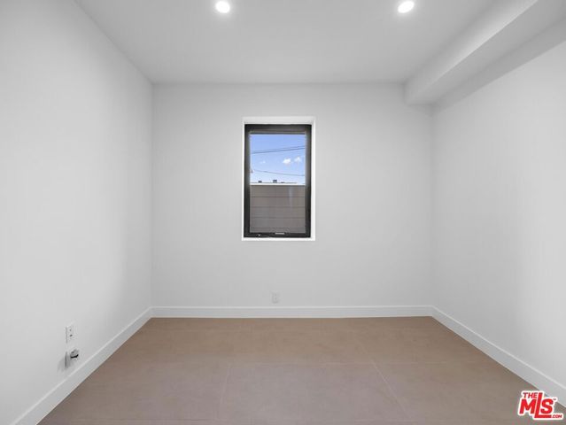 5623 Murray Lane, Los Angeles, CA 90016
