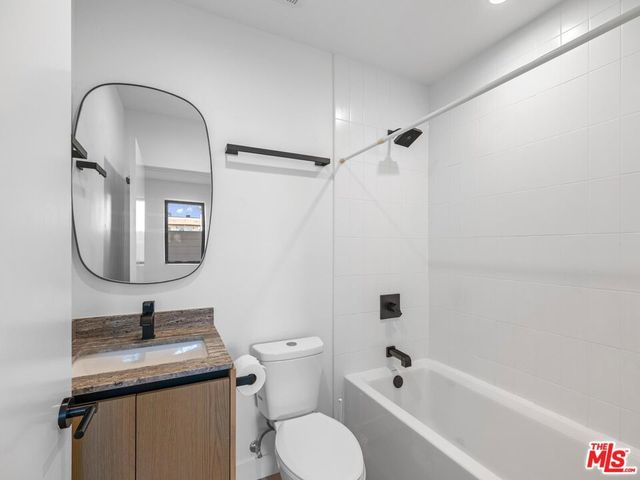 5623 Murray Lane, Los Angeles, CA 90016