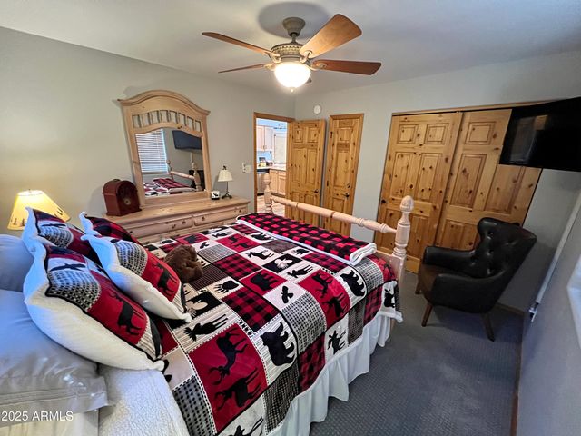 2240 FAIRWAY Drive, Overgaard, AZ 85933