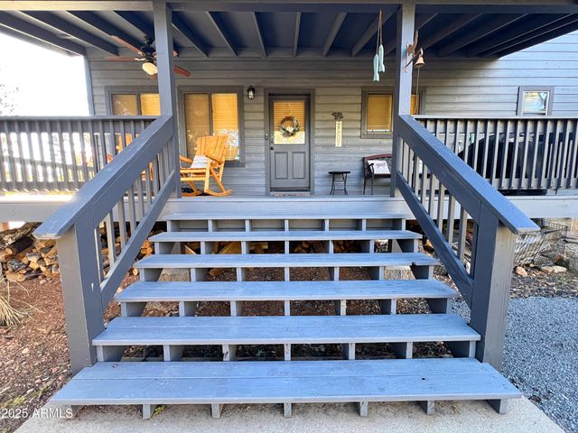 2240 FAIRWAY Drive, Overgaard, AZ 85933