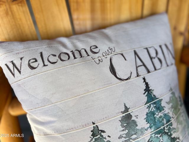 2240 FAIRWAY Drive, Overgaard, AZ 85933