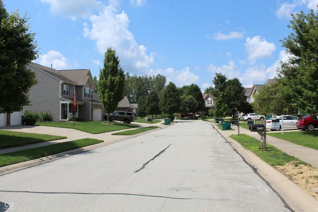 6737 Wilmot Lane, Avon, IN 46123