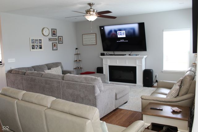 6737 Wilmot Lane, Avon, IN 46123