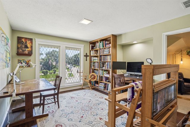 2819 Staffordshire Drive, Carrollton, TX 75007