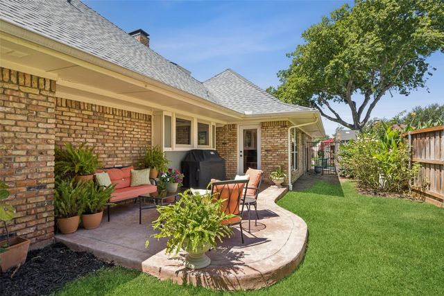 2819 Staffordshire Drive, Carrollton, TX 75007