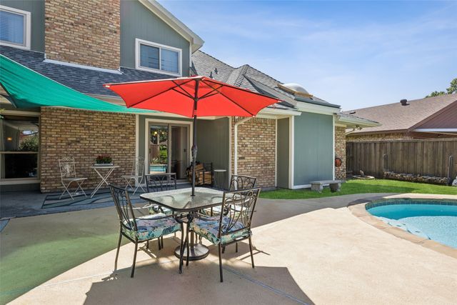 2819 Staffordshire Drive, Carrollton, TX 75007