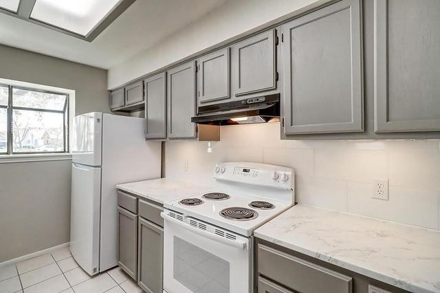 929 Saint Timothy St, Corpus Christi, TX 78418