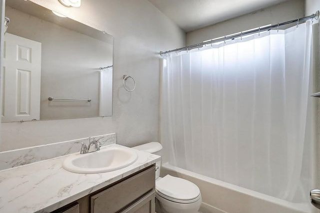 929 Saint Timothy St, Corpus Christi, TX 78418