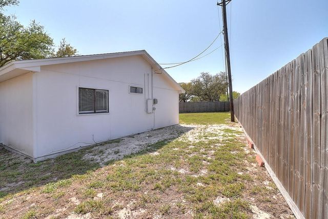 929 Saint Timothy St, Corpus Christi, TX 78418
