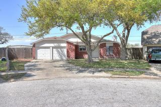 929 Saint Timothy St, Corpus Christi, TX 78418