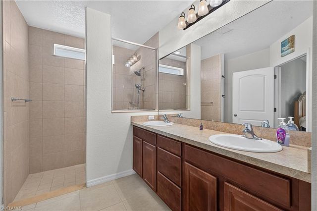 3409 SW 3rd ST, Cape Coral, FL 33991