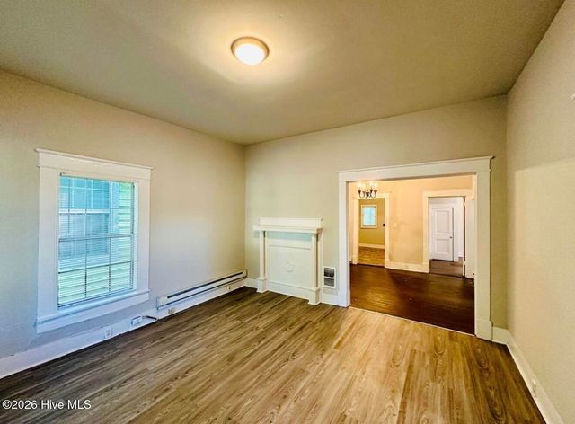 815 S 5th Avenue, Wilmington, NC 28401