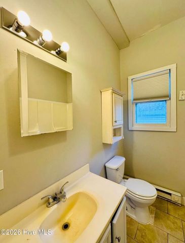 815 S 5th Avenue, Wilmington, NC 28401