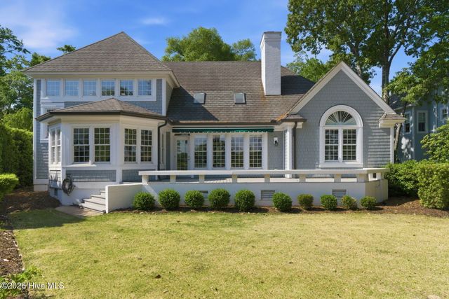 1702 Landfall Drive, Wilmington, NC 28405