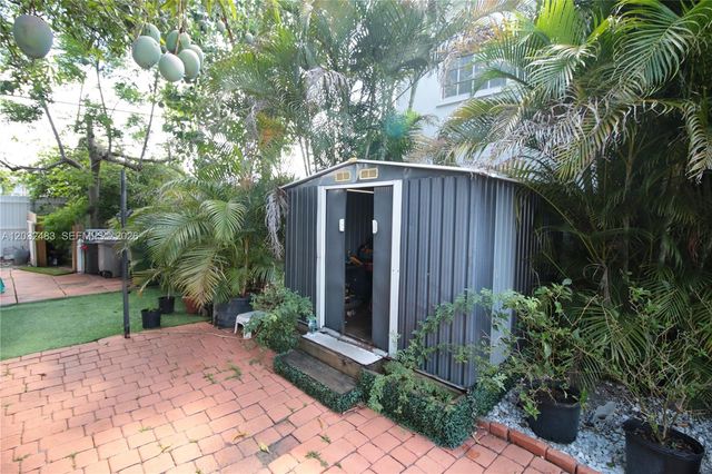 359 E 12th St, Hialeah, FL 33010