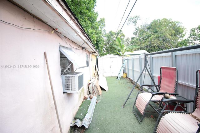 359 E 12th St, Hialeah, FL 33010