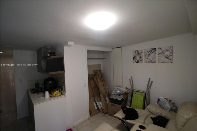 359 E 12th St, Hialeah, FL 33010