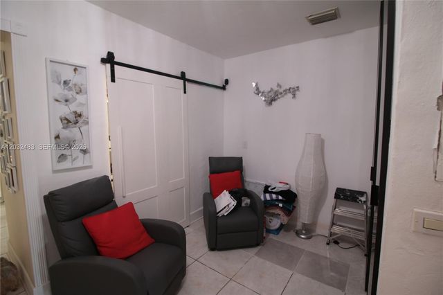 359 E 12th St, Hialeah, FL 33010