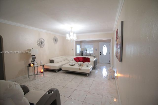 359 E 12th St, Hialeah, FL 33010