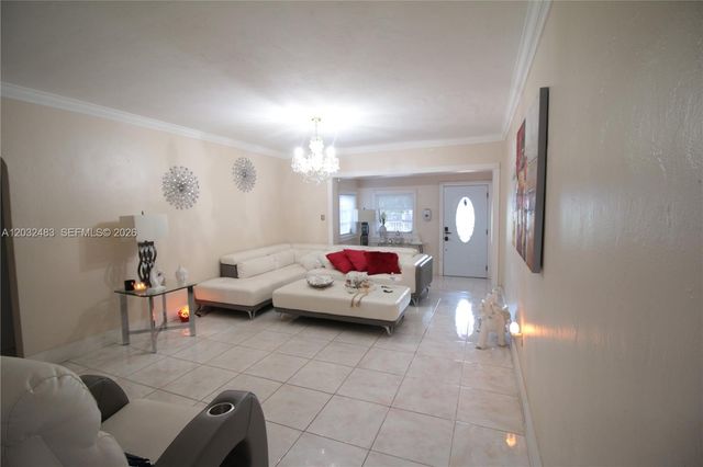 359 E 12th St, Hialeah, FL 33010