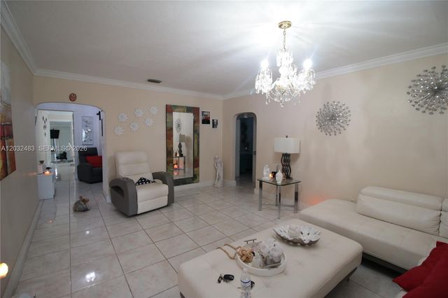 359 E 12th St, Hialeah, FL 33010