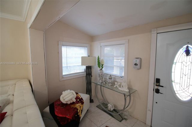 359 E 12th St, Hialeah, FL 33010