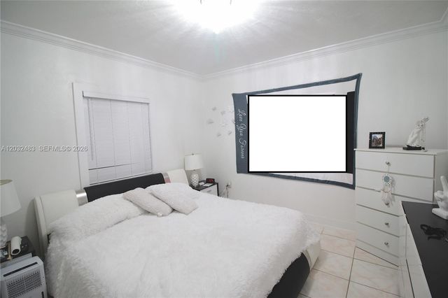 359 E 12th St, Hialeah, FL 33010