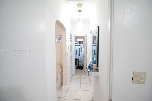 359 E 12th St, Hialeah, FL 33010