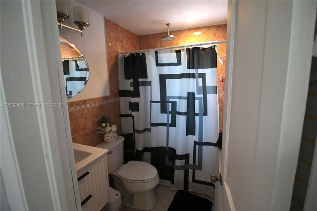 359 E 12th St, Hialeah, FL 33010