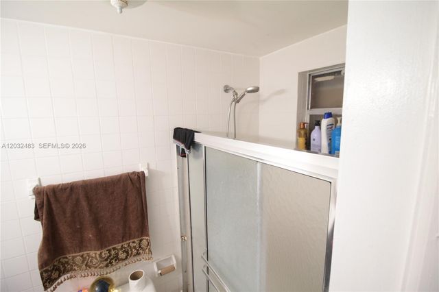 359 E 12th St, Hialeah, FL 33010