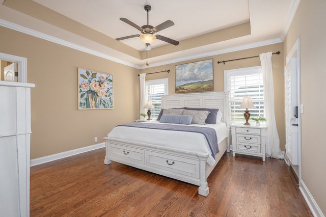 1114 Matheus Dr, Murfreesboro, TN 37128