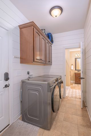 1114 Matheus Dr, Murfreesboro, TN 37128