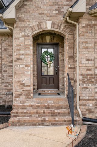 1114 Matheus Dr, Murfreesboro, TN 37128