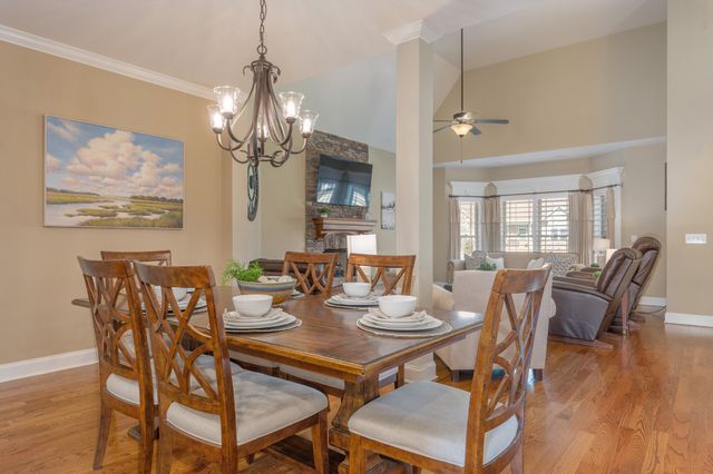 1114 Matheus Dr, Murfreesboro, TN 37128