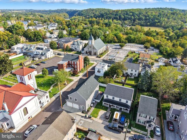 110 SAINT MARYS ST, Phoenixville, PA 19460
