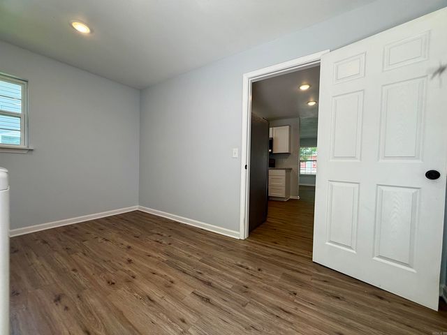 708 W Ashley St, Benton, AR 72015