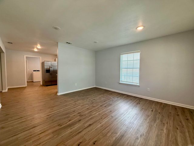 708 W Ashley St, Benton, AR 72015