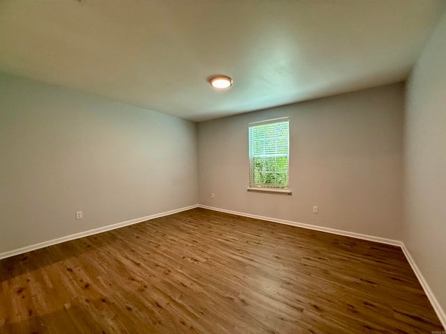 708 W Ashley St, Benton, AR 72015