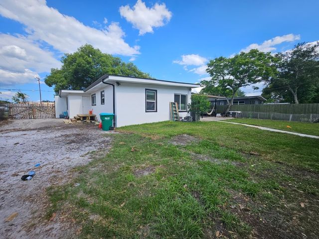 2800 S FRENCH AVENUE, Sanford, FL 32773