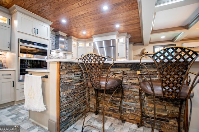 2070 Lovvorn Road, Carrollton, GA 30117