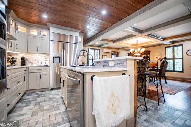 2070 Lovvorn Road, Carrollton, GA 30117