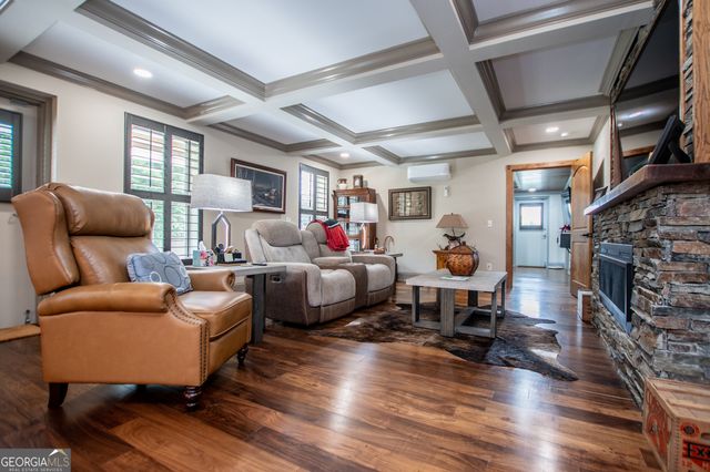 2070 Lovvorn Road, Carrollton, GA 30117