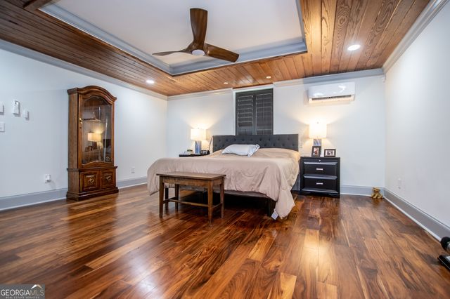 2070 Lovvorn Road, Carrollton, GA 30117