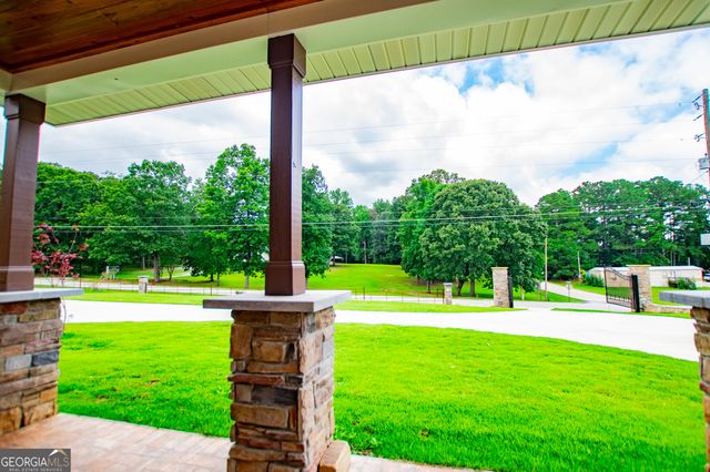 2070 Lovvorn Road, Carrollton, GA 30117