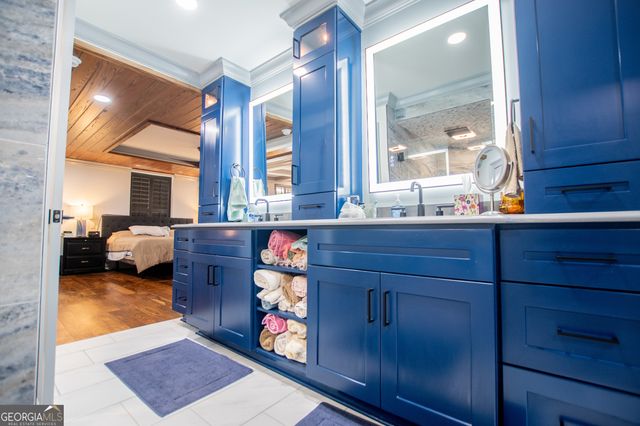 2070 Lovvorn Road, Carrollton, GA 30117