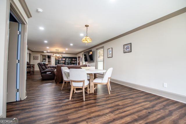 2070 Lovvorn Road, Carrollton, GA 30117