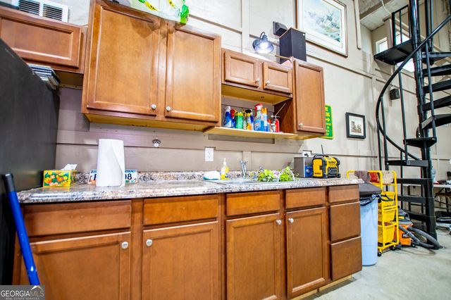 2070 Lovvorn Road, Carrollton, GA 30117