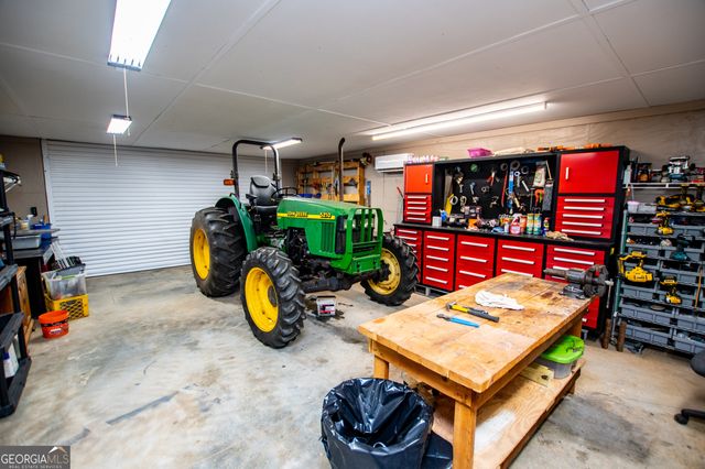 2070 Lovvorn Road, Carrollton, GA 30117