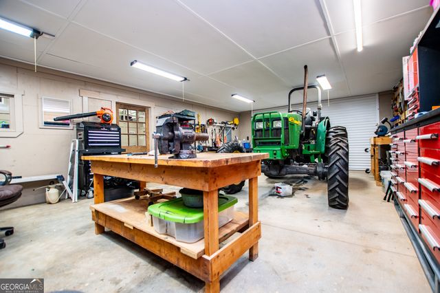 2070 Lovvorn Road, Carrollton, GA 30117