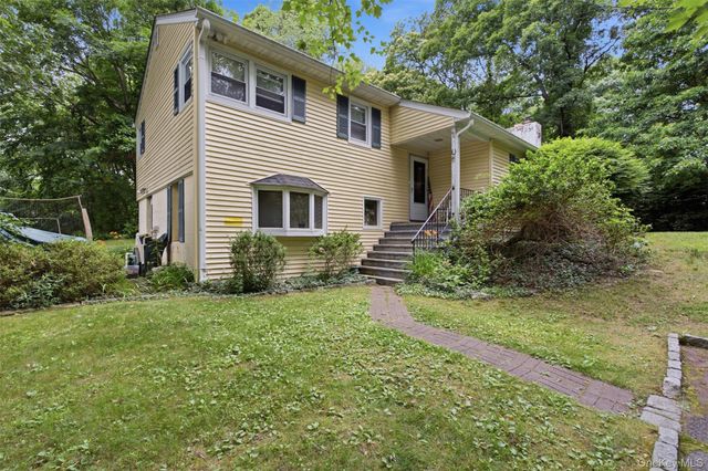 4 Lorraine Road, South Salem, NY 10590